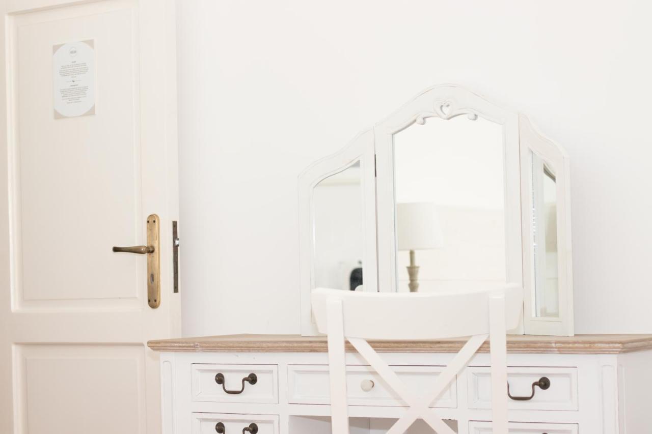 And So Bed & Breakfast Lecce Bagian luar foto