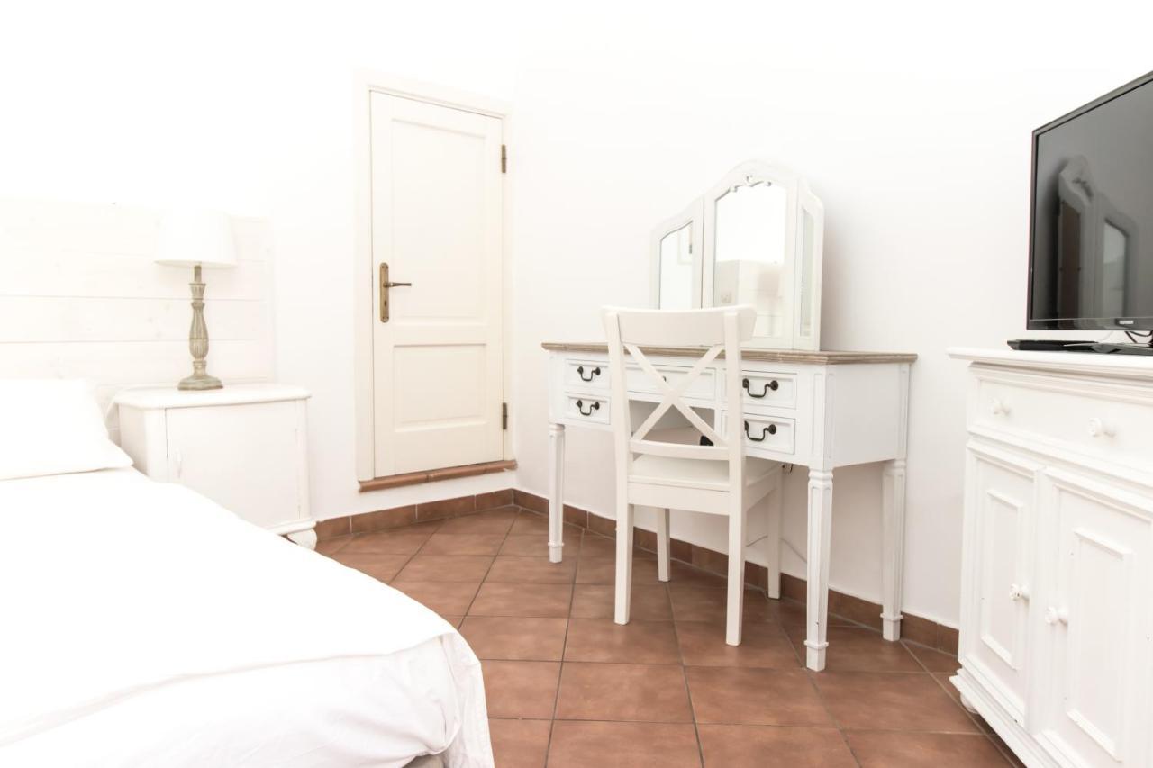 And So Bed & Breakfast Lecce Bagian luar foto