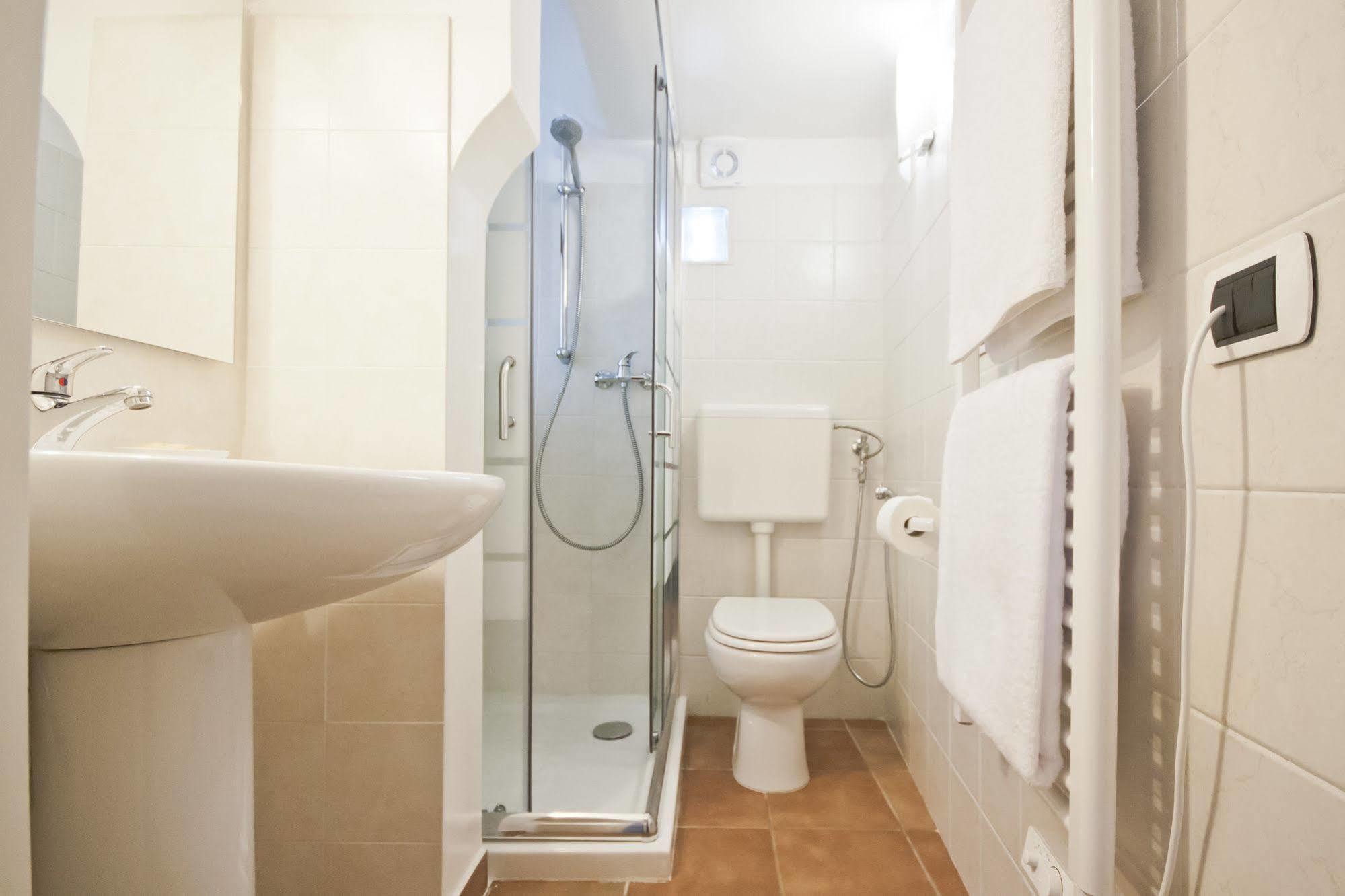 And So Bed & Breakfast Lecce Bagian luar foto